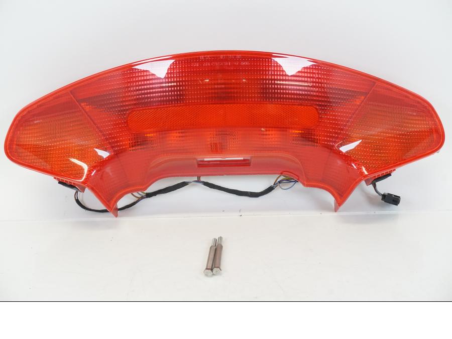 Framsidan på Baklampa från en BMW K 1200 LT -2004 motorcykel.