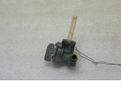 Framsidan på Bensinkran från en Yamaha YZF 1000 R1 -2001 motorcykel.