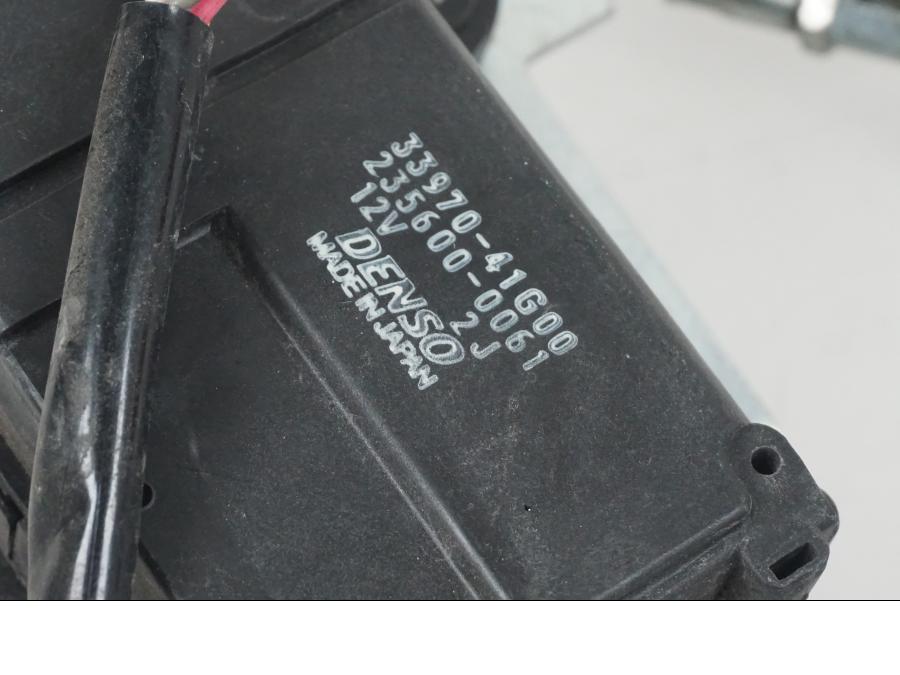 Baksidan på Avgasspjällmotor från en Suzuki GSX-R 1000 -2007 motorcykel.