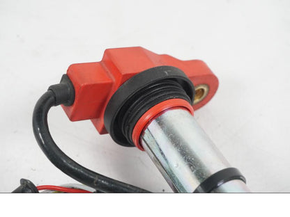 Snett uppifrån på Tändspole från en MV Agusta Dragster -2014 motorcykel.