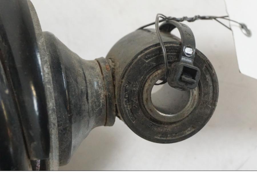 Höger sida på Stötdämpare från en Suzuki VZR 1800 -2009 motorcykel.