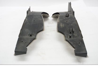 Baksidan på Värmeskydd från en Honda XL 1000 V -2008 motorcykel.