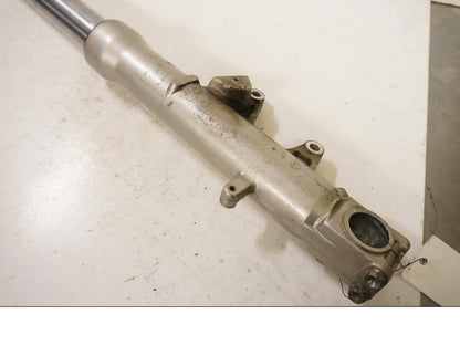 Snett uppifrån på Gaffelben från en Suzuki GSX-R 600 -1999 motorcykel.