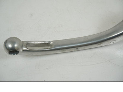 Snett nerifrån på Bromsgrepp från en BMW S 1000 R -2019 motorcykel.