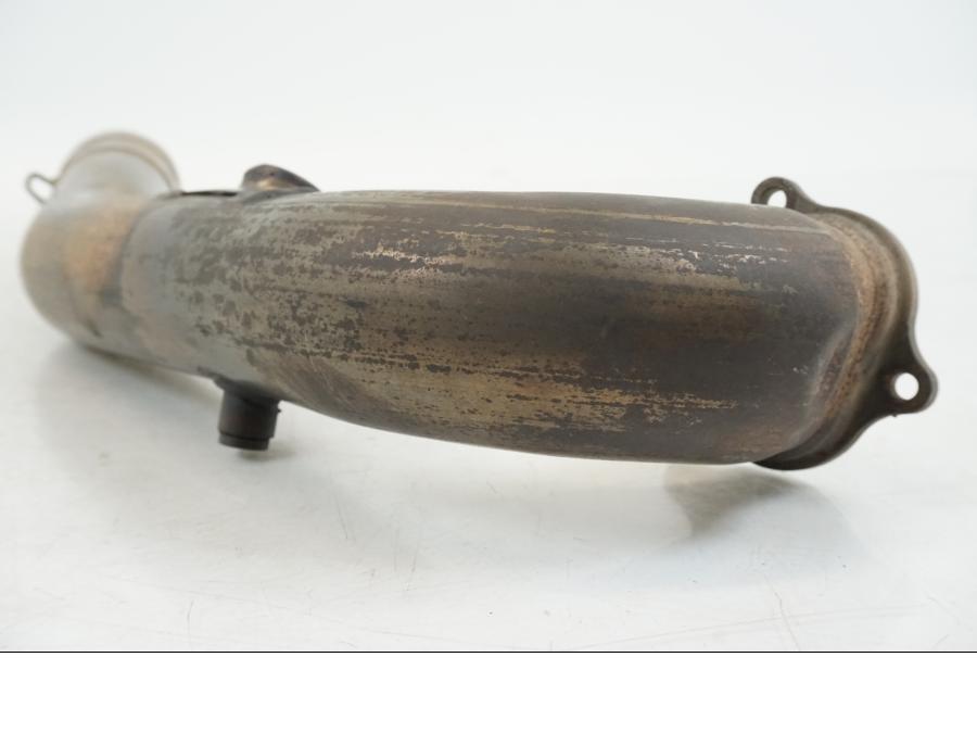 Extrabild3 på Grenrör från en Ducati Streetfighter S -2011 motorcykel.