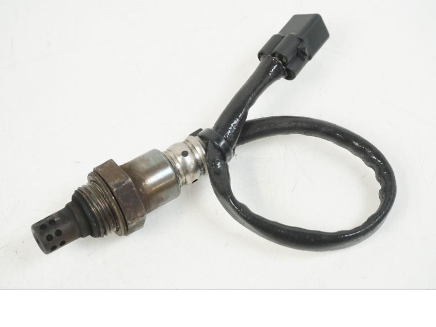 Framsidan på Lambdasond från en Kawasaki ER-6F -2016 motorcykel.