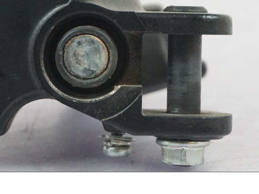 Höger sida på Bromshuvudcylinder från en Kawasaki Z 900 -2019 motorcykel.