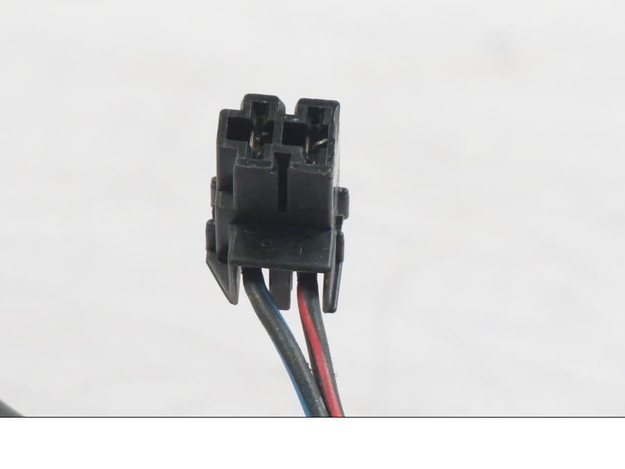 Snett uppifrån på Styrelreglage från en Suzuki GSX 1300 RX -1999 motorcykel.