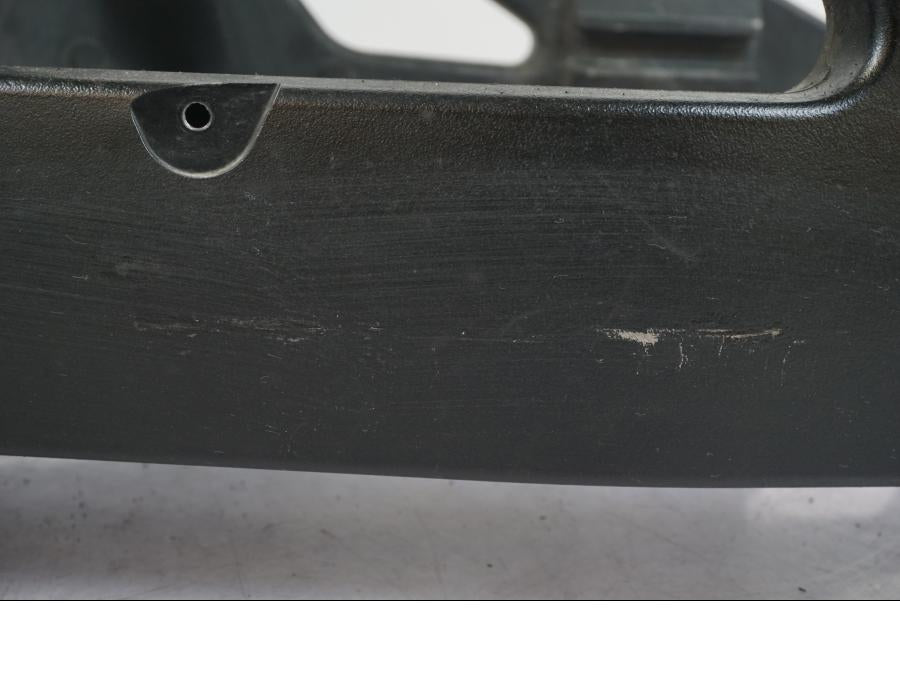 Snett nerifrån på Sving från en Suzuki GSX-R 1000 -2007 motorcykel.