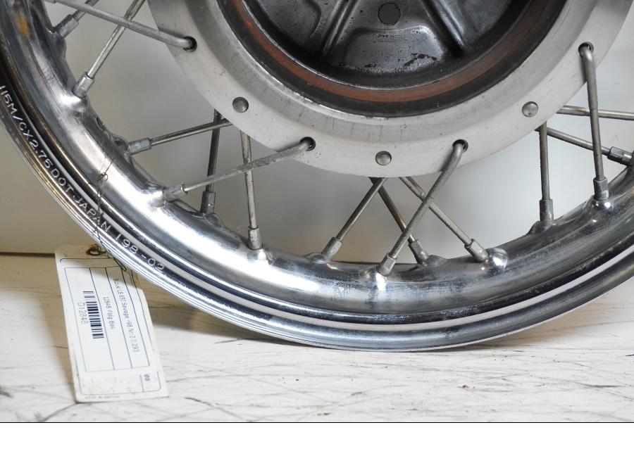 Extrabild5 på Fälg från en Suzuki LS 650 -1998 motorcykel.