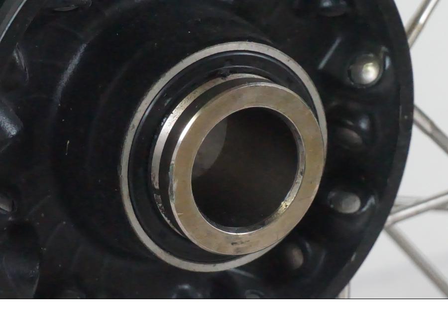 Höger sida på Fälg från en Husqvarna 701 SUPERMOTO ABS -2016 motorcykel.