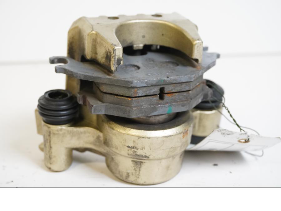 Höger sida på Bromsok från en Yamaha YZF-R 125 -2010 motorcykel.