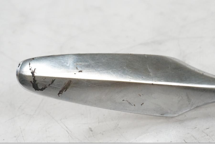 Baksidan på Sidostöd från en Suzuki VZR 1800 -2009 motorcykel.