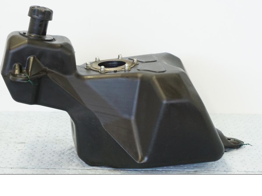 Baksidan på Bensintank från en Yamaha X-Max 250 -2016 scooter.