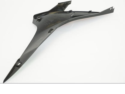 Snett uppifrån på Sidopanel från en Aprilia Tuono V4R -2016 motorcykel.