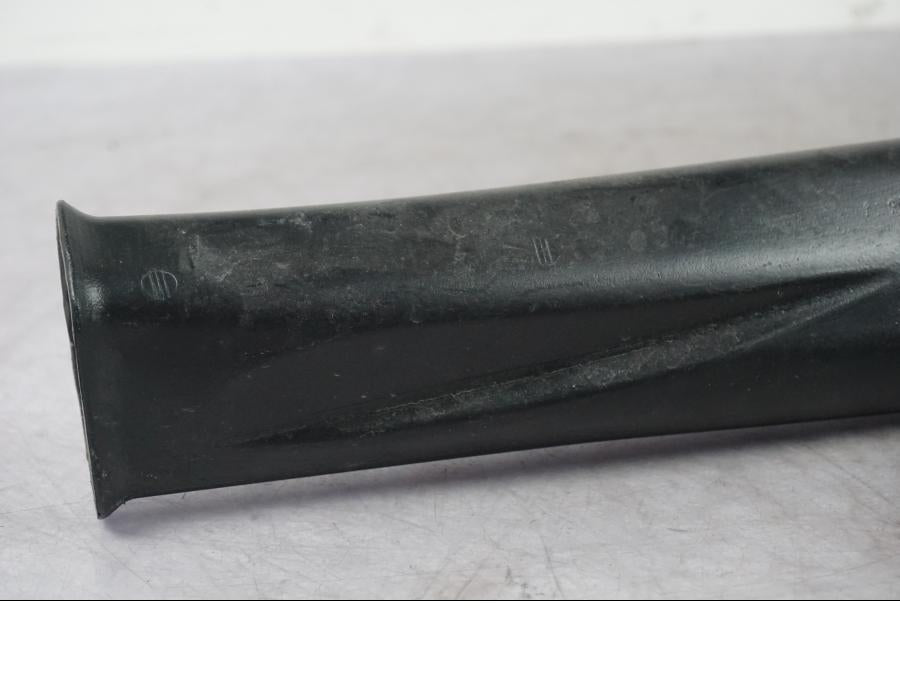 Baksidan på Luftburksnorkel från en BMW K 1600 GTL -2015 motorcykel.