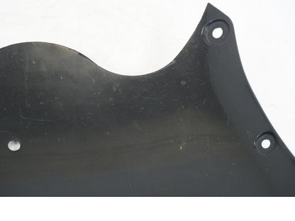 Vänster sida på Toppkåpsinsida från en Suzuki GSX-R 750 -2008 motorcykel.