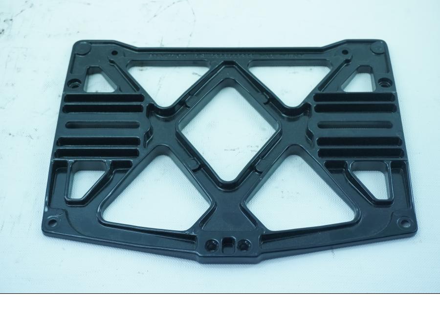 Baksidan på Topboxplatta från en Suzuki GS 500 -2006 motorcykel.