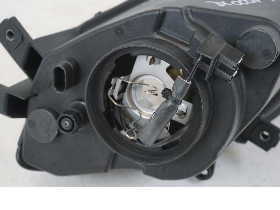 Extrabild4 på Strålkastare från en BMW S 1000 XR -2014 motorcykel.