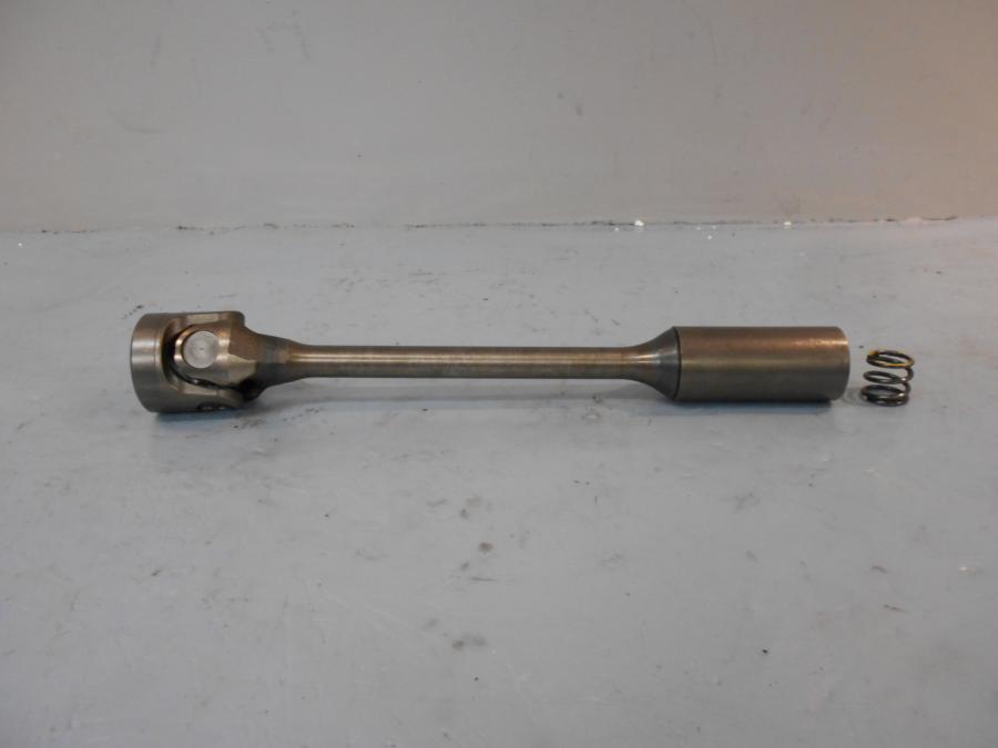 Framsidan på Kardanaxel från en Kawasaki VN 1500 Classic Tourer -2002 motorcykel.