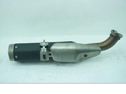 Baksidan på Ljuddämpare från en KTM RC 390 -2019 motorcykel.