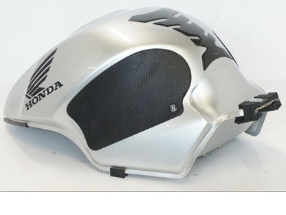 Höger sida på Bensintank från en Honda CBR 900 RR -2001 motorcykel.