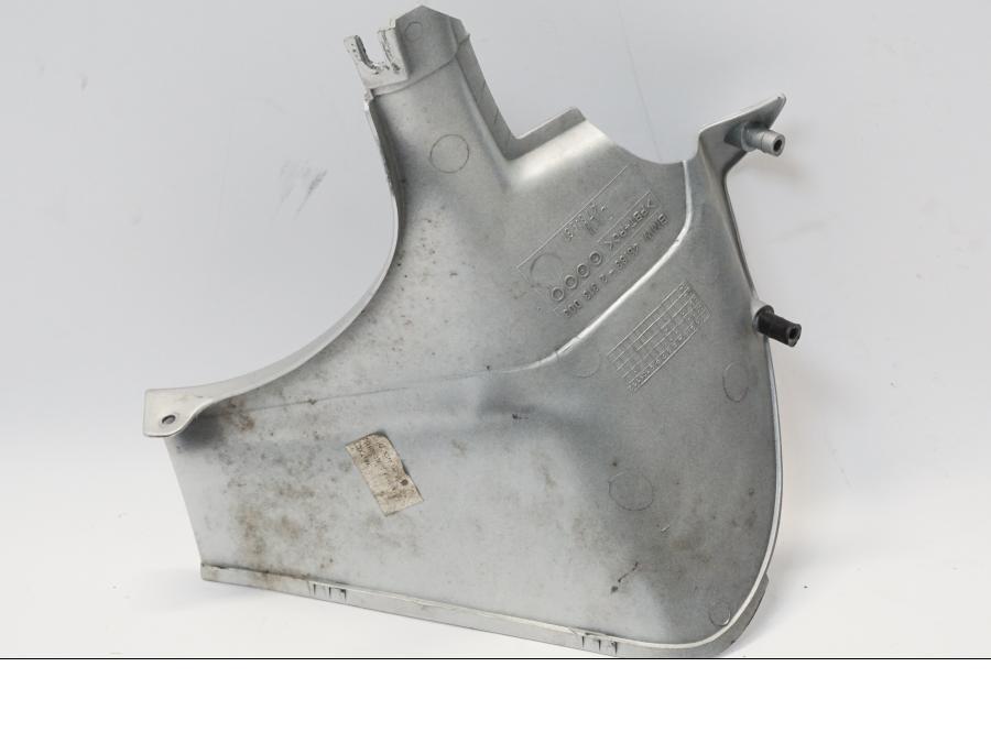 Vänster sida på Instrumentkåpa från en BMW R 1150 RS -2004 motorcykel.