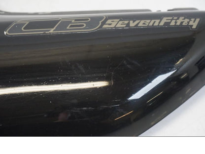 Baksidan på Sidopanel från en Honda CB 750 -2002 motorcykel.