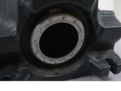 Snett uppifrån på Bensintank från en BMW K 1600 GTL -2015 motorcykel.