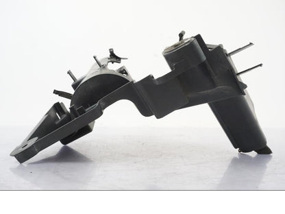 Höger sida på Plast från en Yamaha XVS 1100 -2000 motorcykel.