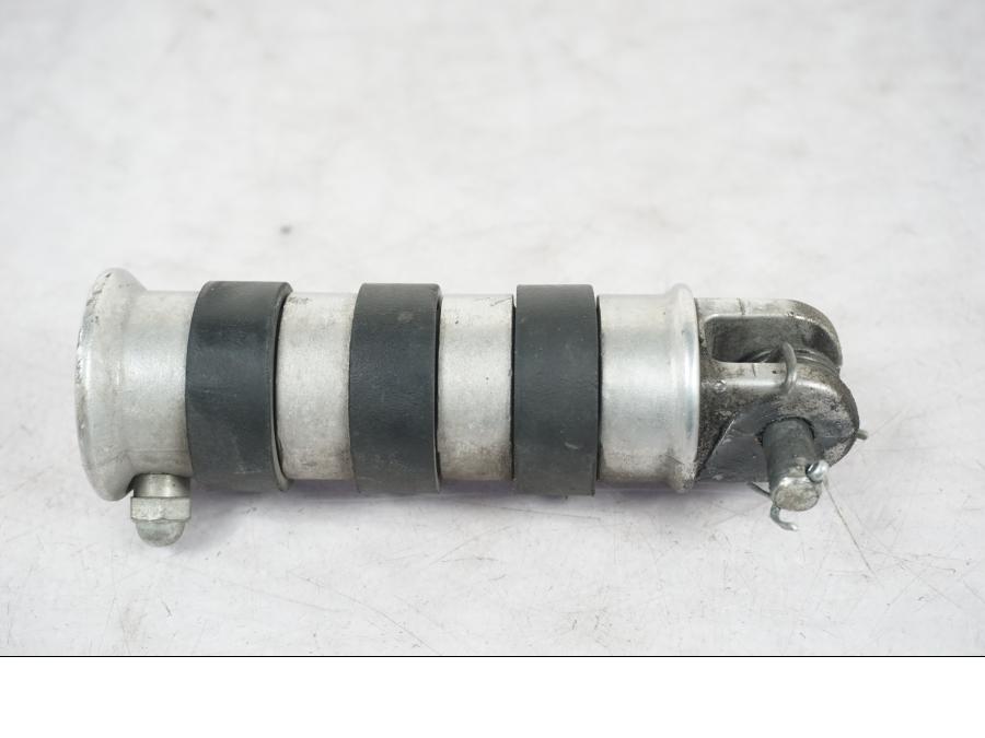 Framsidan på Fotpinne från en Honda VT 600 C -1998 motorcykel.