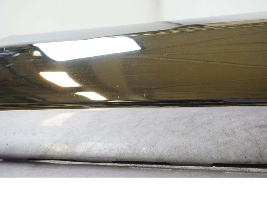 Höger sida på Ljuddämpare från en BMW K 1600 -2011 motorcykel.