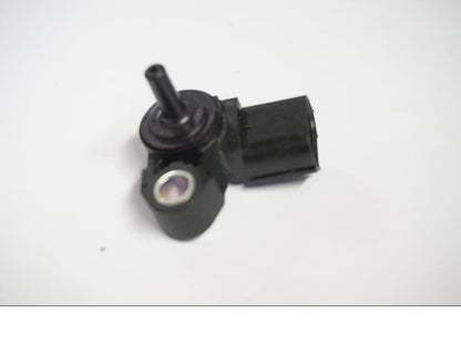 Baksidan på Mapsensor från en Kawasaki Z 900 -2020 motorcykel.