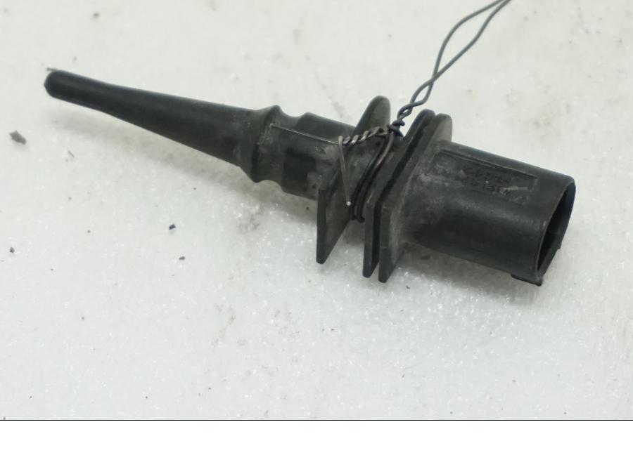 Framsidan på Temperatursensor från en BMW R 1200 GSA -2011 motorcykel.