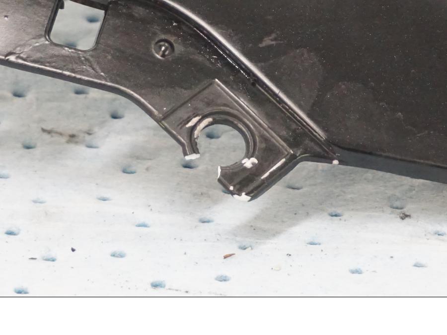 Höger sida på Magkåpa från en Yamaha YZF 1000 R1 -2010 motorcykel.