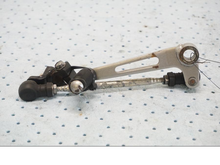 Framsidan på Växelpedal från en Kawasaki Z 900 -2019 motorcykel.