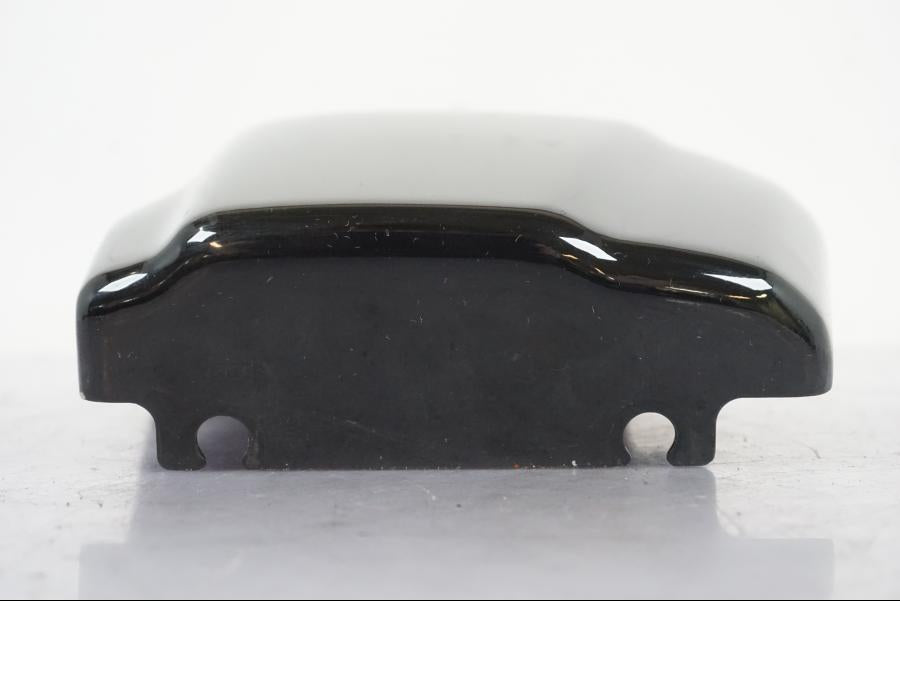 Snett nerifrån på Sidopanel från en Yamaha XVS 1100 -2004 motorcykel.