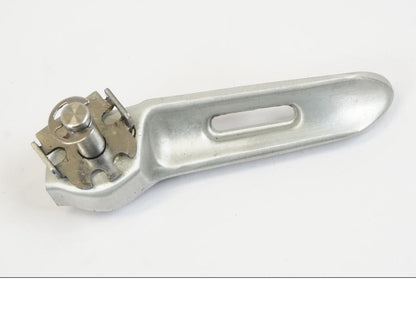 Höger sida på Fotpinne från en Triumph Trident -2021 motorcykel.