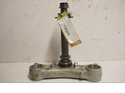 Framsidan på Gaffelkrona från en Honda CBR 600 RR -2003 motorcykel.