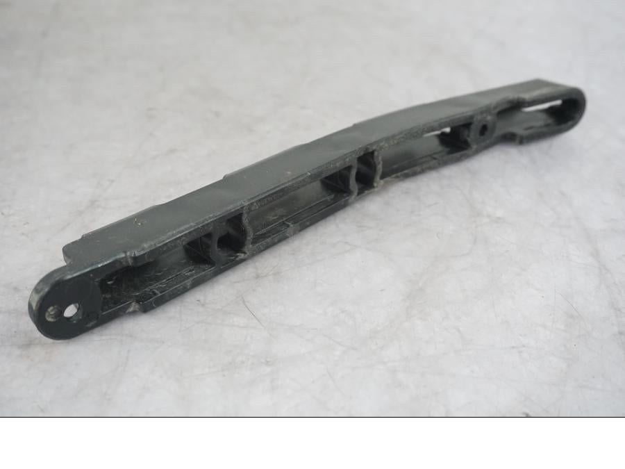 Höger sida på Plast från en KTM 1290 Super Adventure S -2022 motorcykel.