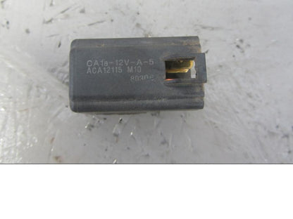 Framsidan på Relä från en Suzuki LTA 750 XP E -2009 motorcykel.