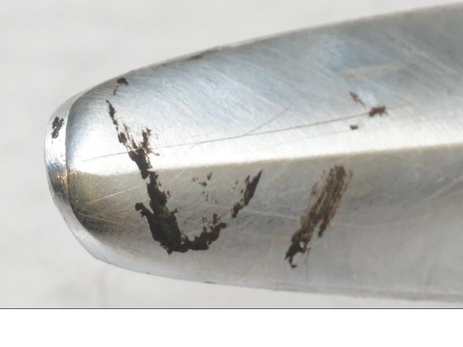 Höger sida på Sidostöd från en Suzuki VZR 1800 -2009 motorcykel.