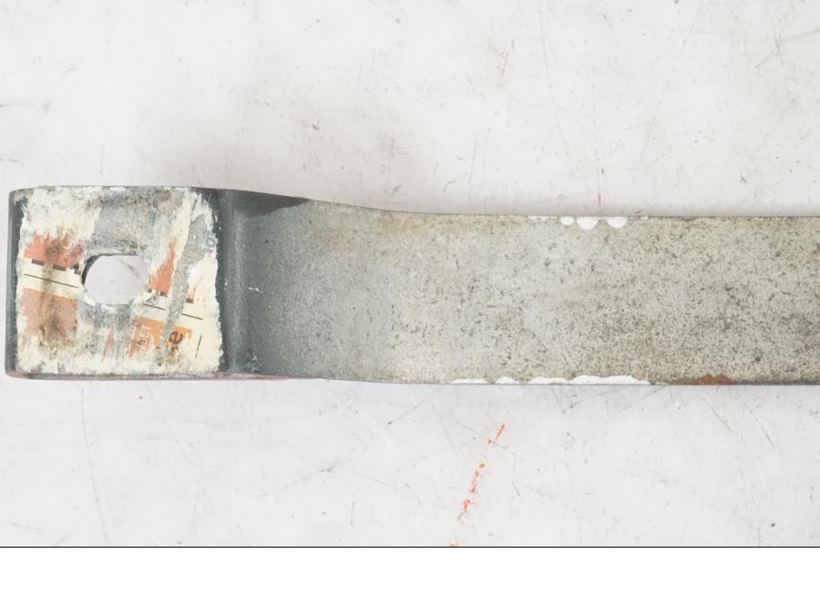 Vänster sida på Sadelfäste från en BMW K 1100 LT -1999 motorcykel.