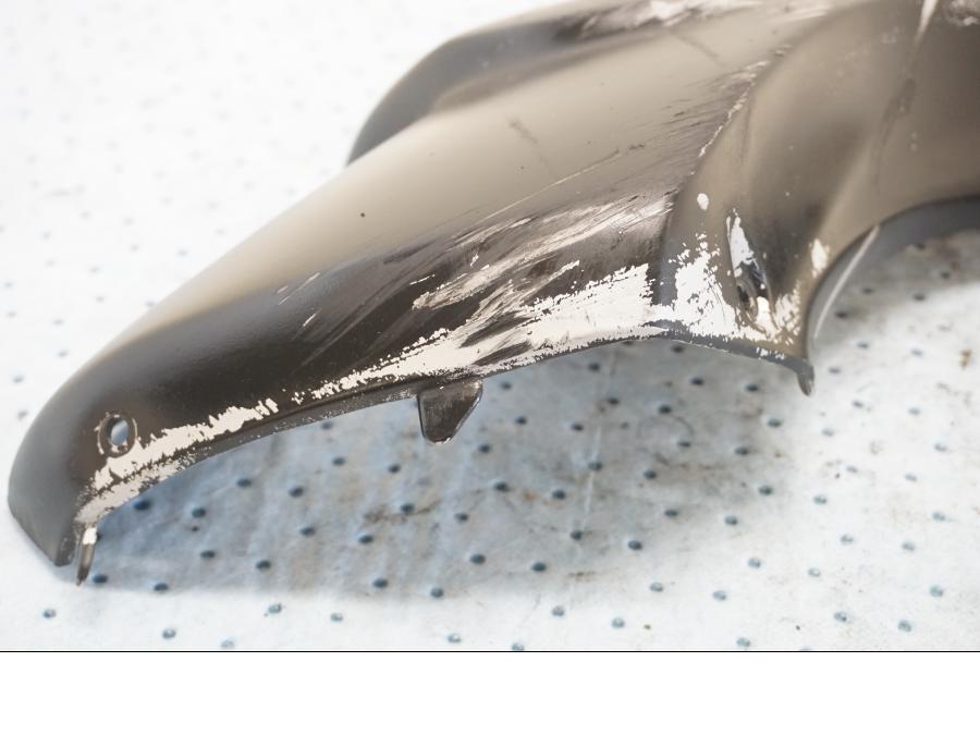 Höger sida på Sidkåpa från en BMW F 650 ST -1999 motorcykel.