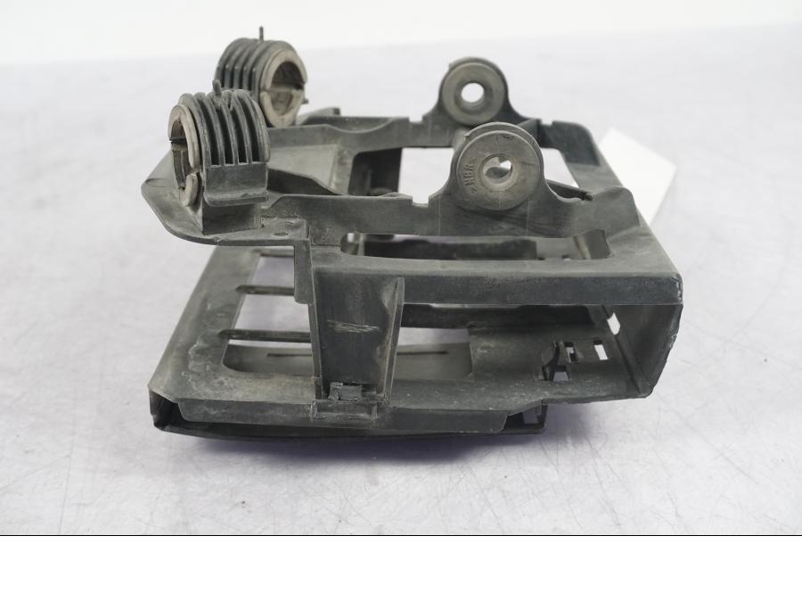 Höger sida på Motronic styrenhet från en BMW R 1200 GS -2005 motorcykel.