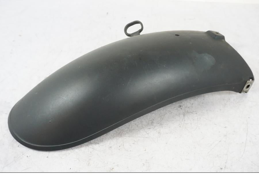 Framsidan på Framskärm från en BMW R 850 R -2004 motorcykel.