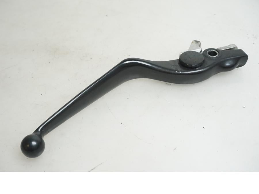 Framsidan på Bromsgrepp från en Indian Chieftain Dark Horse -2019 motorcykel.