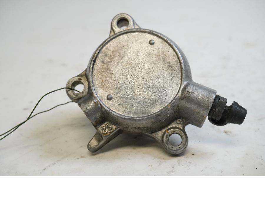 Framsidan på Kopplingslavcylinder från en Honda VTX 1800 -2002 motorcykel.