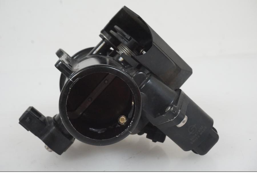 Framsidan på Spjällhus från en BMW R Ninet -2017 motorcykel.