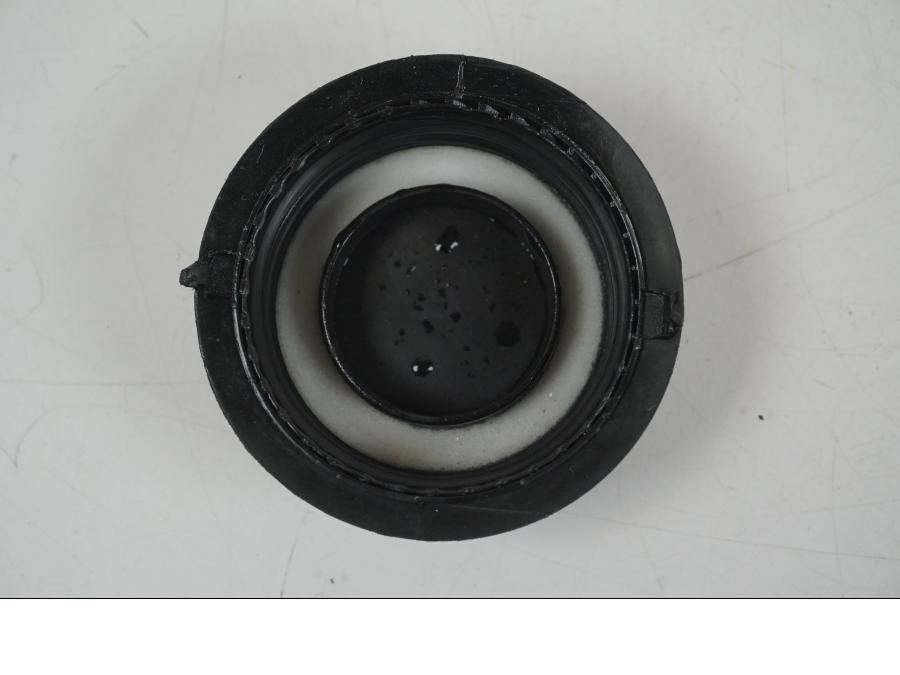 Extrabild2 på Vattenexpansionskärl från en Aprilia RS 125 -2008 motorcykel.